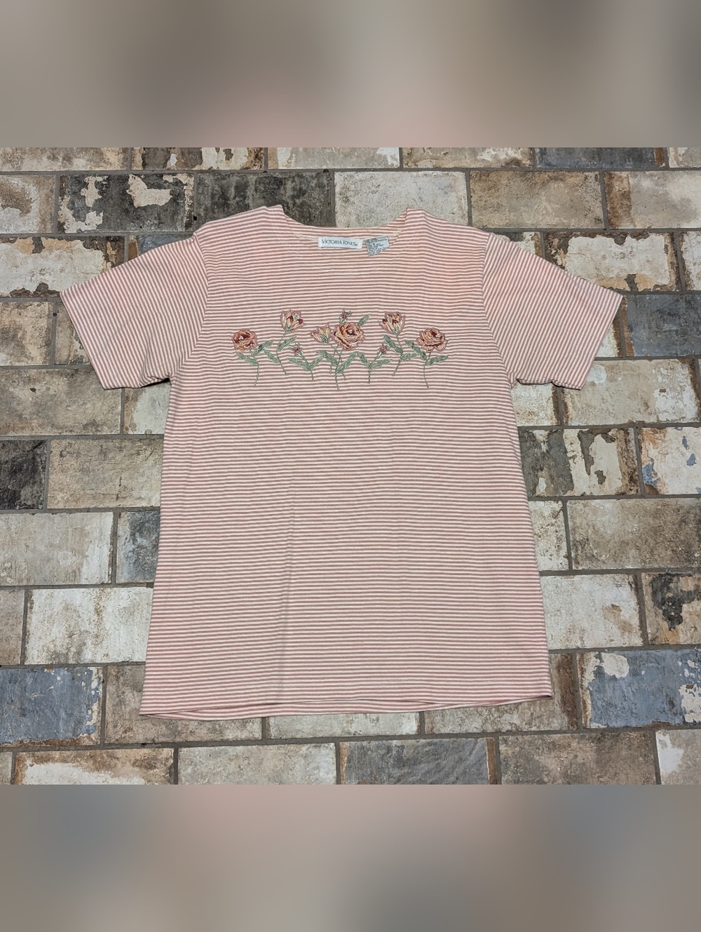 Vintage Victoria Jones Women’s Medium Pink White Striped Floral T-Shirt Top